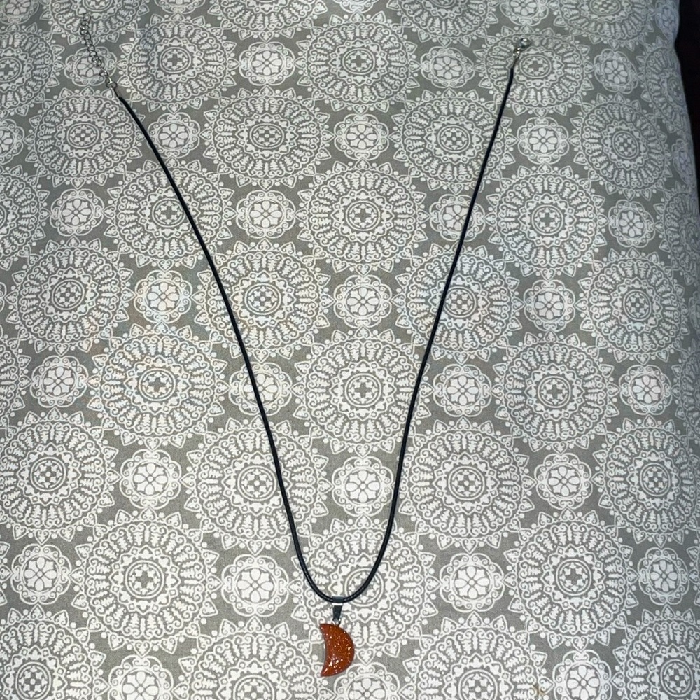 Shimmering crystal crescent moon necklace 🌛